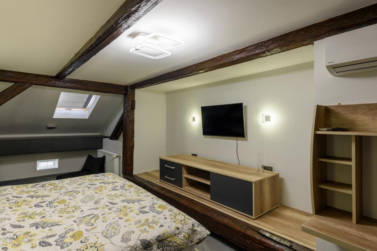 Apart Hotel Fusion Tjernivtsi Eksteriør billede